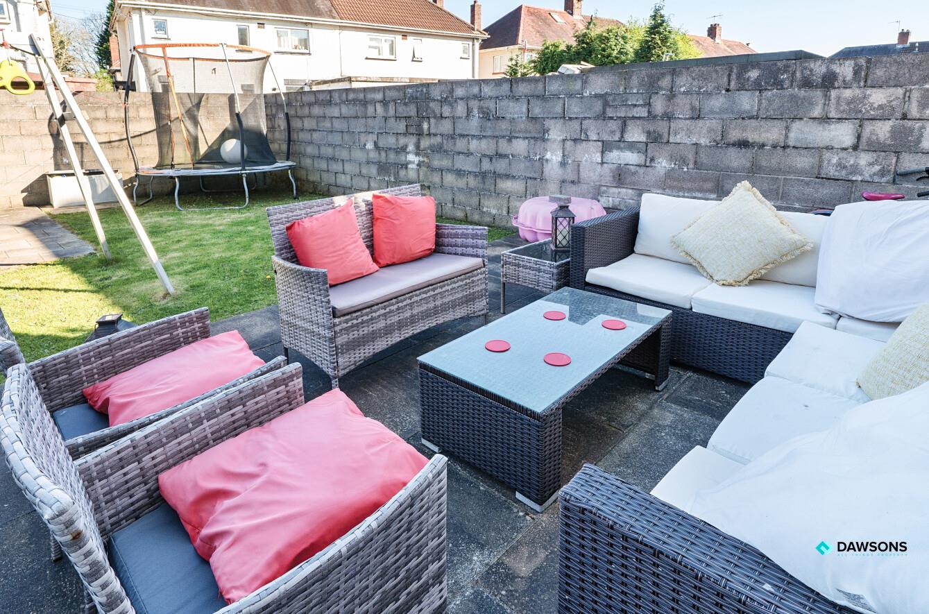 Maes Tref, Llanelli, SA15 3SY